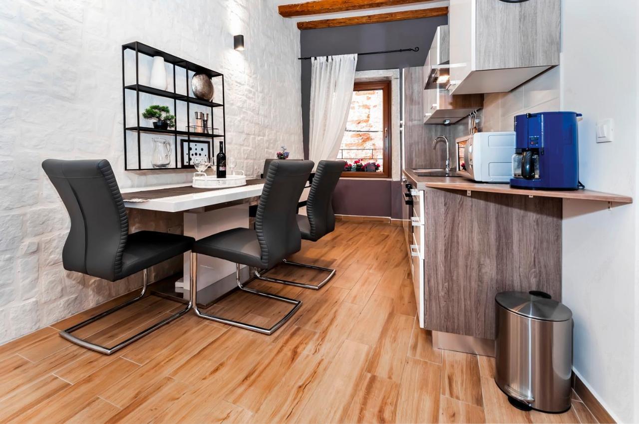 Apartamento Luxury Kastela Antika